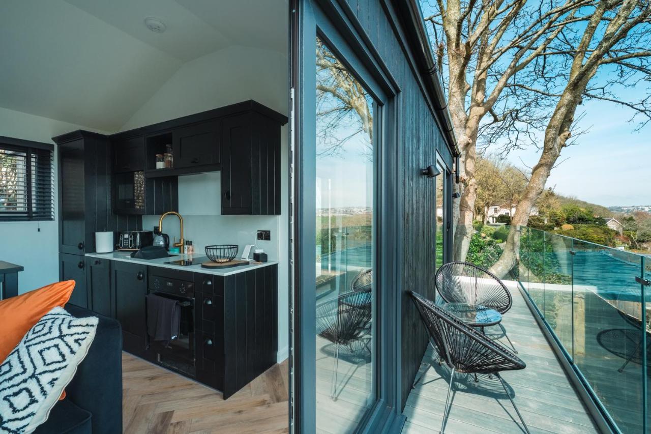 Priory Bay Escapes - Visum Lejlighed Tenby Eksteriør billede